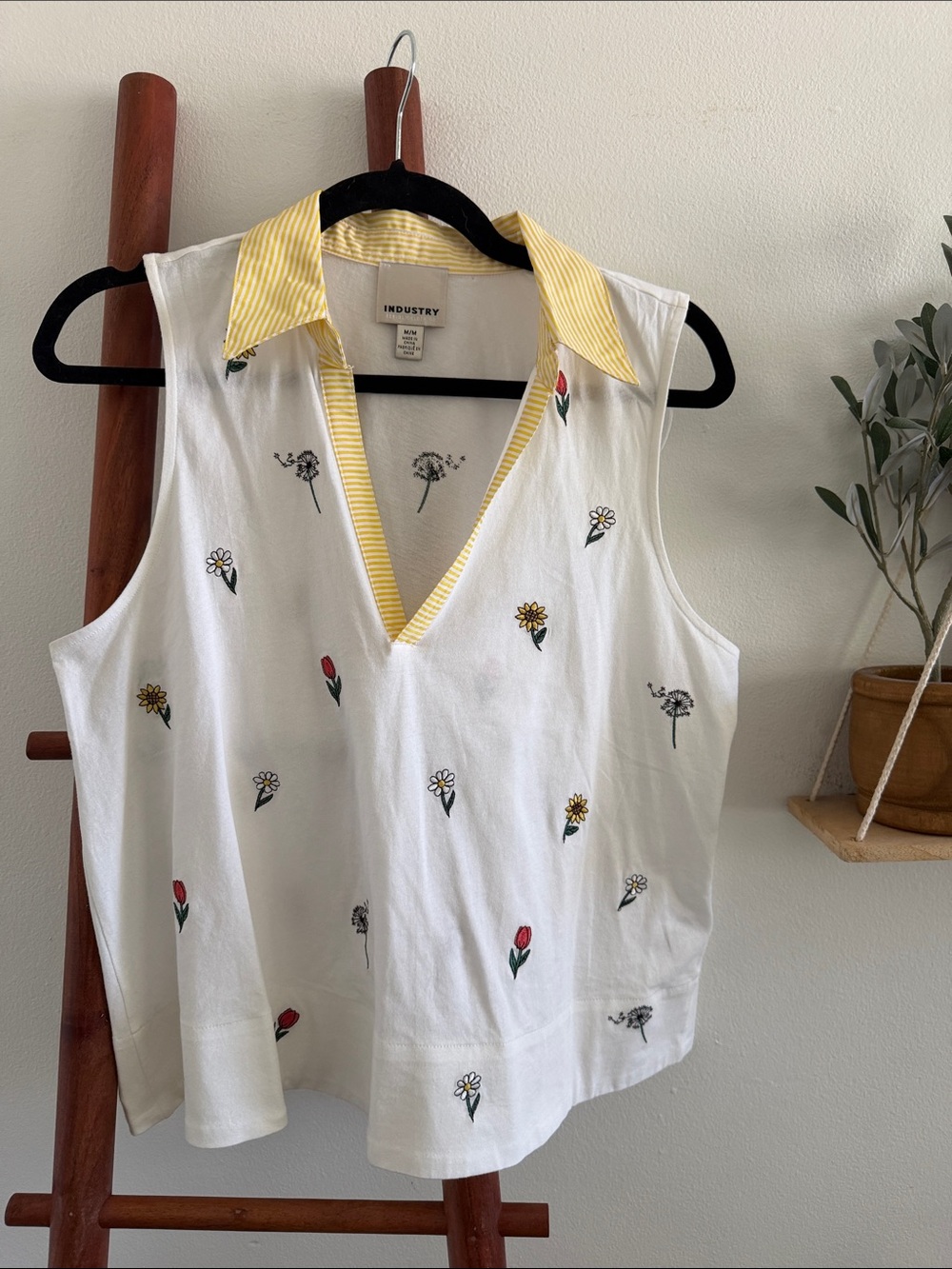 NWOT white tank with embroidered flowers